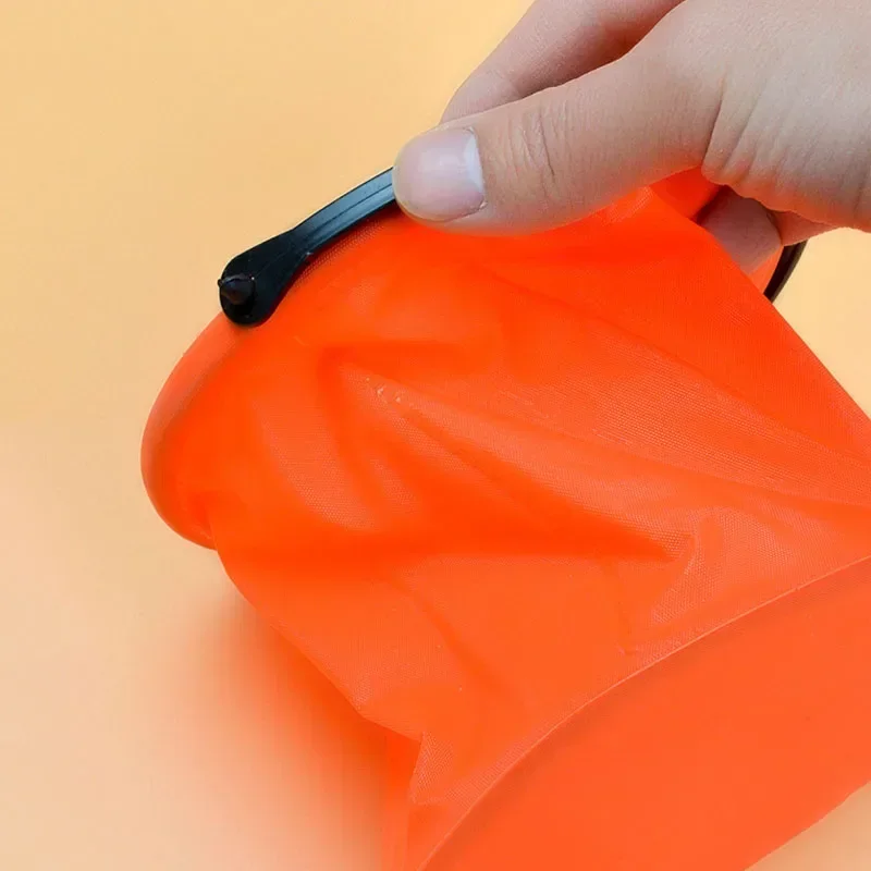 لعبة دلو رمل للشاطئ قابلة للطي - مراجعة Gardening Tools Toddler وسعره